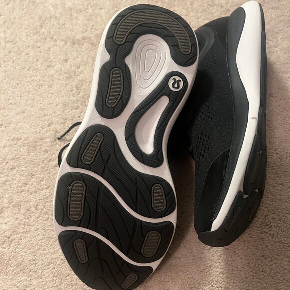 lululemon Chargefeel Mid Women's Workout Shoe - Picture 10 of 11